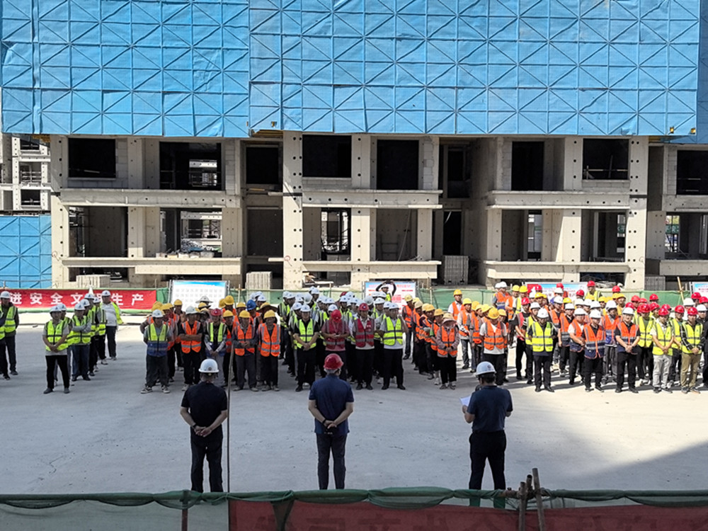 集團公司深入開展“安全宣傳咨詢日”活動